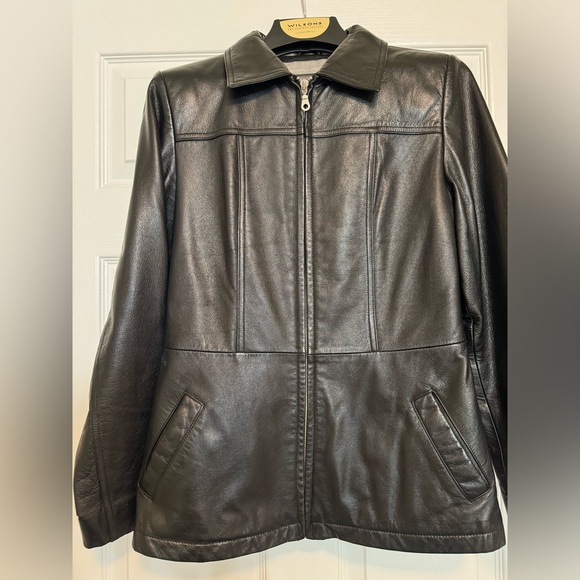 ❌❌SOLD❌❌ Wilsons Black Leather Jacket | Size M - Picture 2 of 6